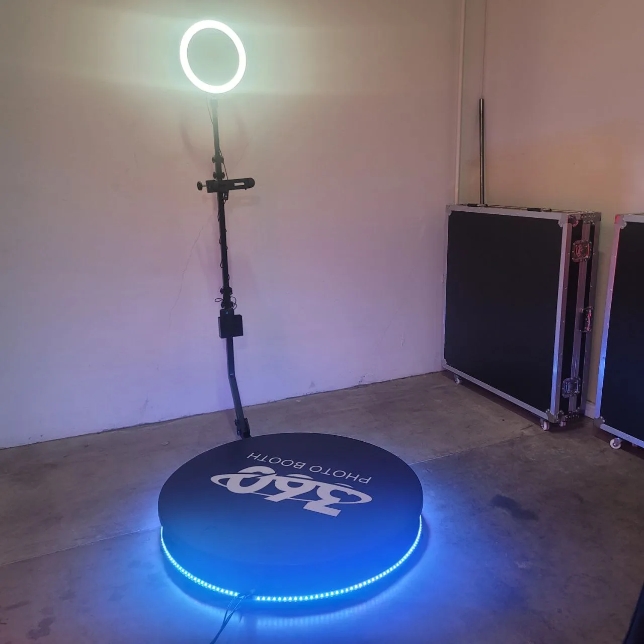 360 Photobooth Platform (27-32-39 inch Motorized)